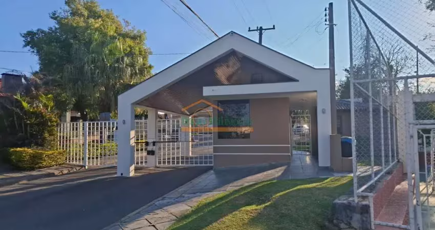 Casa em condomínio fechado com 4 quartos à venda no São Braz, Curitiba 