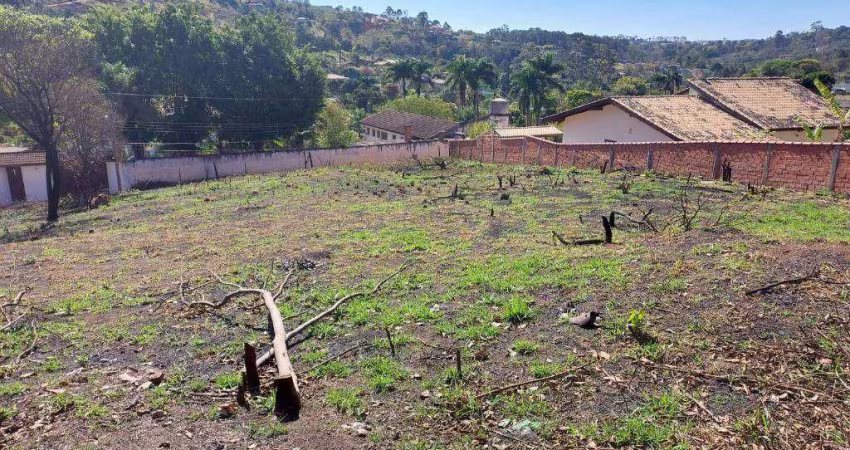 Terreno à venda no Jardim Estância Brasil - Atibaia/SP com 2179 m²