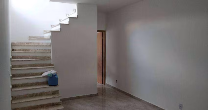 Sobrado com 4 dormitórios à venda, 180 m² por R$ 950.000,00 - Jardim das Indústrias - São José dos Campos/SP