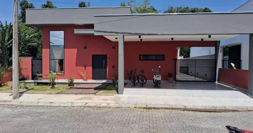 Casa com 3 quartos à venda, 300 m² - Jardim Carolina - Ubatuba/SP