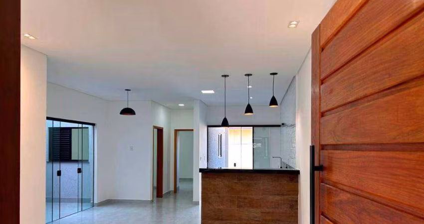 Casa com 3 dormitórios à venda, 130 m² por R$ 730.000,00 - Villa Branca - Jacareí/SP