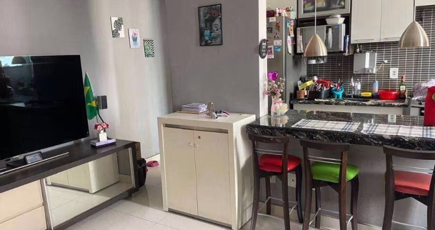 Apartamento com 2 dormitórios à venda, 44 m² por R$ 350.000 - Conjunto Residencial Trinta e Um de Março - São José dos Campos/SP