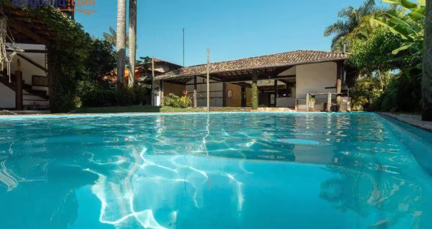 Casa com 3 quartos para alugar em Caborê, Paraty 