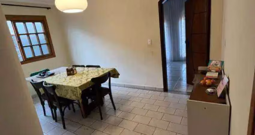Casa térrea à venda no bosque dos eucaliptos com 3 quartos + edícula e 190 metros.