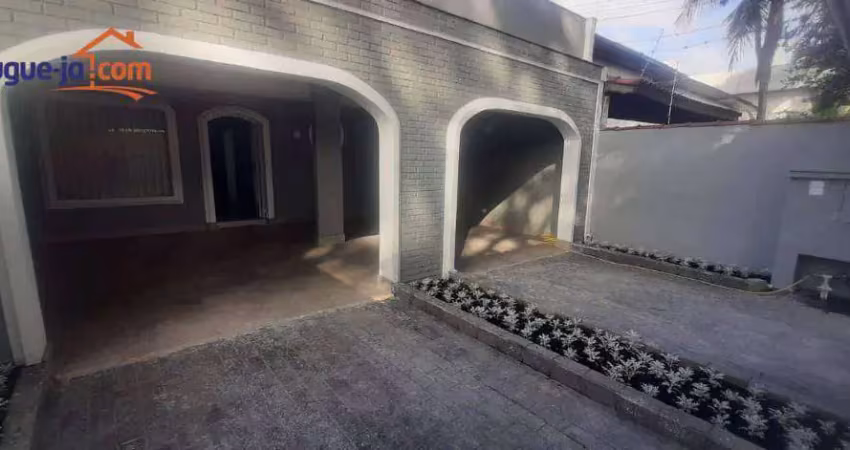 Sobrado à venda no jardim satélite com 3 quartos e 160 metros.