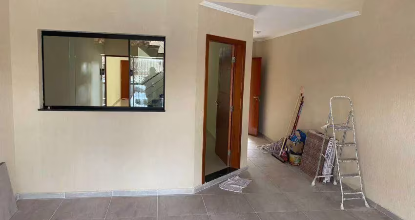 Casa geminada 3 dormitórios no jardim das industrias