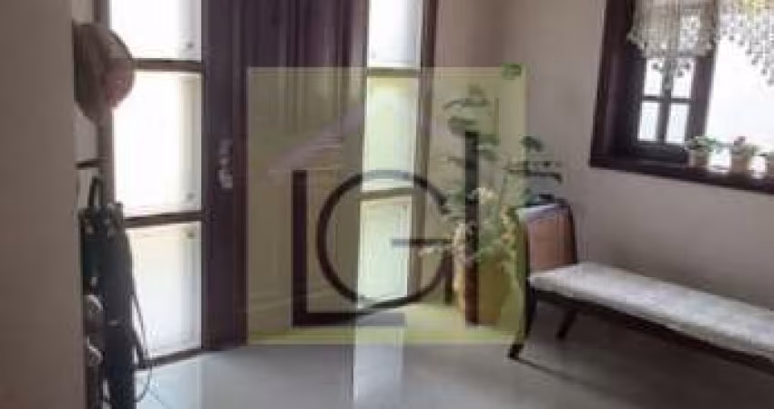 Casa de Luxo em Condomínio Portal de Itu-SP: 4 quartos, 2 suítes, 3 salas, 1 banheiro, 4 vagas e 268m² de puro conforto!