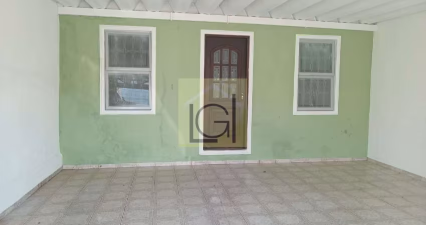 Imperdível: Casa à venda em Itu-SP, Jardim Aeroporto I - 2 quartos, 1 sala, 1 banheiro, 2 vagas de garagem, 127,00 m² de área.