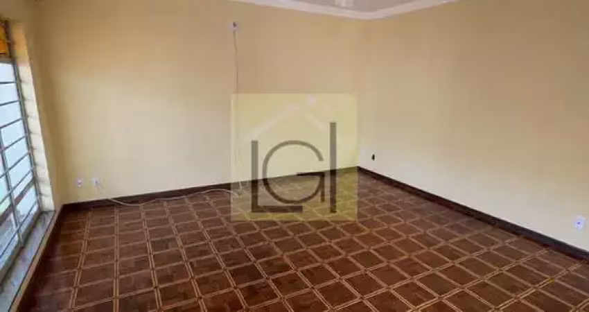 Casa para locação em itu-sp no jardim padre bento: 3 quartos, 2 suítes, 1 sala, 2 banheiros, 4 vagas de garagem, 173m²!