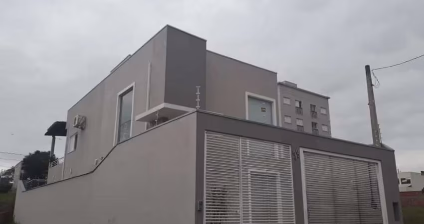 Imperdível casa à venda em Itu Novo Centro: 4 quartos, 2 suítes, 2 salas, 2 banheiros, 2 vagas de garagem, 220m². Confira!