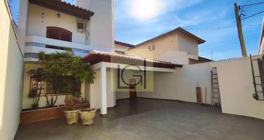 Casa Sobrado à venda em Itu-SP, Parque Residencial Presidente Médici: 3 quartos, 3 suítes, 3 salas, 4 banheiros, 4 vagas, 272,36m².
