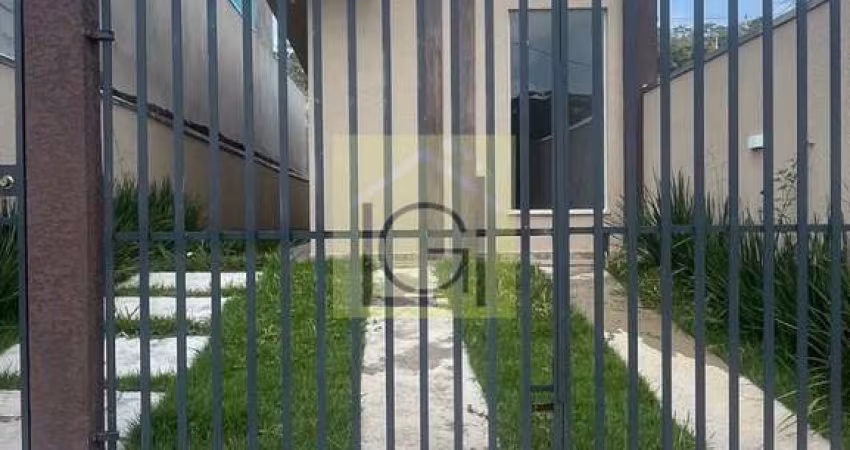 Casa à venda em Cotia-SP, bairro Roselandia: 2 quartos, 1 sala, 1 banheiro, 2 vagas de garagem, 55,00 m² de área.