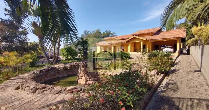 Chácara à venda em itu-sp, bairro chácara flórida: 4 quartos, 2 suites, 2 salas, 3 banheiros, 372,00 m² de área.