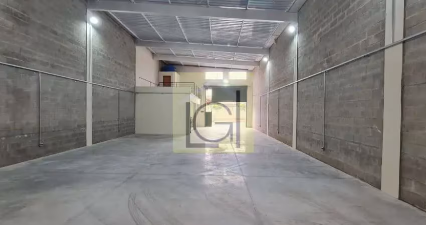 Galpão para locação em itu-sp, bairro nossa senhora aparecida! 2 salas, 2 banheiros, 2 vagas e 300m² de área!