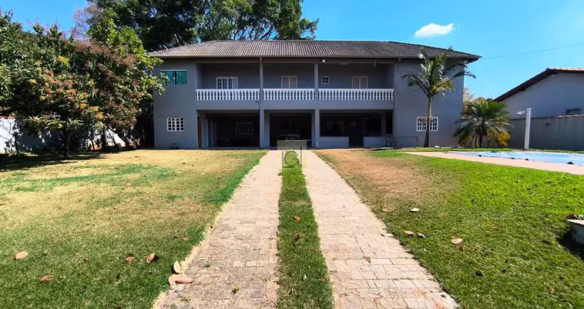 Chácara em condomínio: 3 quartos, 1 suíte e 316,40m² em itu-sp, no condomínio santa inês. venda ou locação. venha conferir!