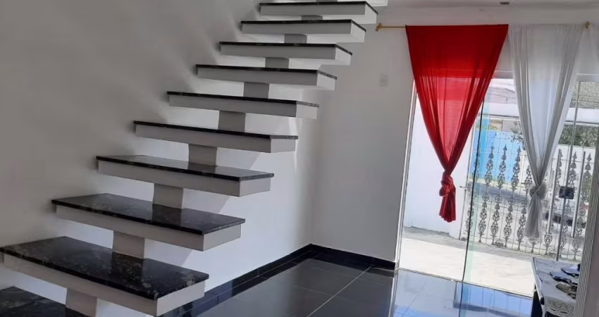 Sobrado a venda de 157m² com edícula, suíte com hidromassagem, Vila Rei, Mogi das Cruzes