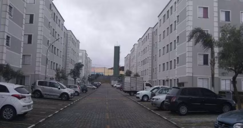 Apartamento à venda em Mogi das Cruzes-SP, bairro Conjunto Residencial do Bosque: 2 quartos, 1 sala, 1 banheiro, 1 vaga, 47m²!