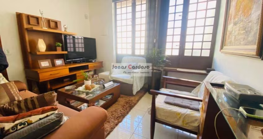 Casa à venda em Mogi das Cruzes-SP, bairro Jardim Esperança! 2 quartos, 1 suíte, 2 banheiros, 1 vaga de garagem. Por R$: 350 mil.