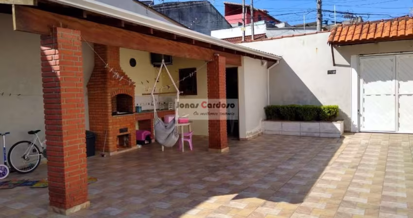 Espetacular Casa à Venda em Mogi das Cruzes-SP, Jardim Camila: 3 Quartos, 2 Banheiros, 5 Vagas, 219m² de Área! R$: 510 mil.