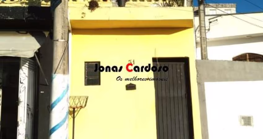 Casa para locação na Vila São Sebastião em Mogi das Cruzes-SP: 1 quarto, 1 suíte, 1 sala, 1 banheiro, 45m²! R$: 1.000,00