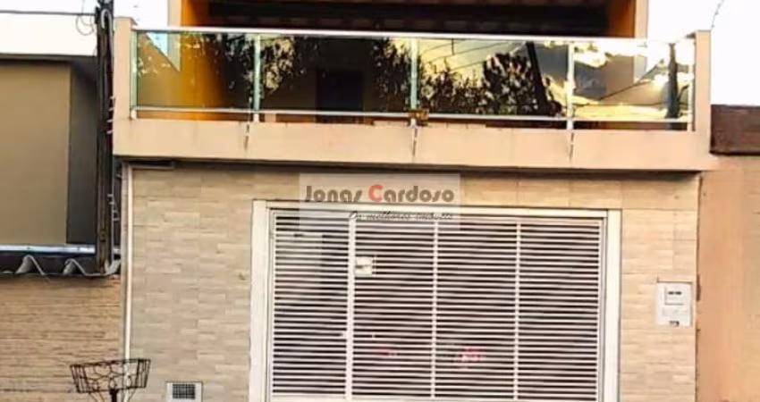 Sobrado a venda com 3 quartos no Conj. Residencial Bovolenta, em Mogi das Cruzes, com 3 quartos, sendo 1 suíte, 2 vagas cobertas. Por R$450 mil