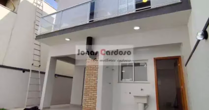 Sobrado de 150m² a venda no Cond. Parque das Figueiras, 3 quartos sendo 3 suites, cozinha planejada, sala de TV . R$: 1.050.000. Mogi das Cruzes