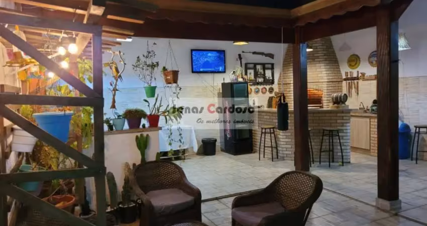 Casa à Venda em Mogi das Cruzes-SP, no Villa Di Cesar: estuda permuta, 3 Quartos sendo 1 Suíte, cozinha planejada, área gourmet impecável. R$:650 mil