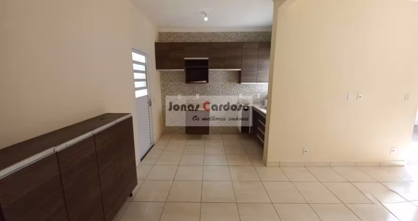 Excelente oportunidade! Casa à venda em Mogi Moderno, Mogi das Cruzes-SP: 2 quartos, 1 sala, 3 vagas de garagem, 65,00 m² de área. Por R$: 380 mil.