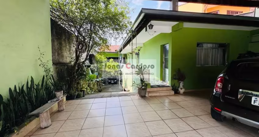 Casa à venda bem ampla em Mogi das Cruzes-SP, Jardim Universo: 3 quartos sendo 1 suíte, 2 salas, 5 vagas, 231m². Por R$: 1.100.000