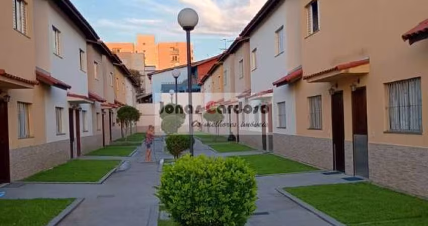 Venda de Casa em Condomínio na Vila da Prata, Mogi das Cruzes-SP: 2 quartos, 2 salas, 2 banheiros e 1 vaga de garagem. Por R$: 350 mil.