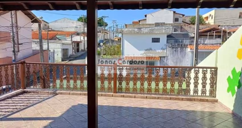 Casa comercial na Vila Natal com 15 salas.