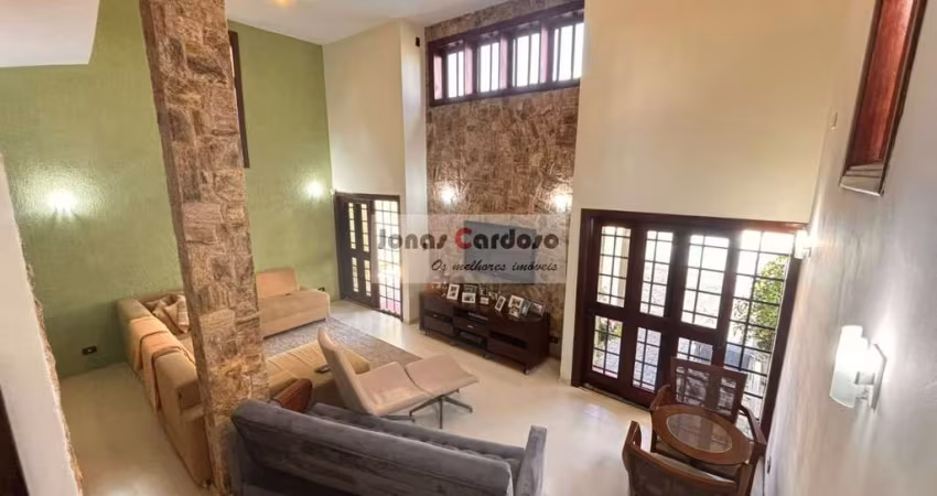 Casa para Locação em Mogi das Cruzes-SP - Vila Suissa, 3 quartos, 1 suíte, 2 salas, 3 banheiros, Porteira Fechada.