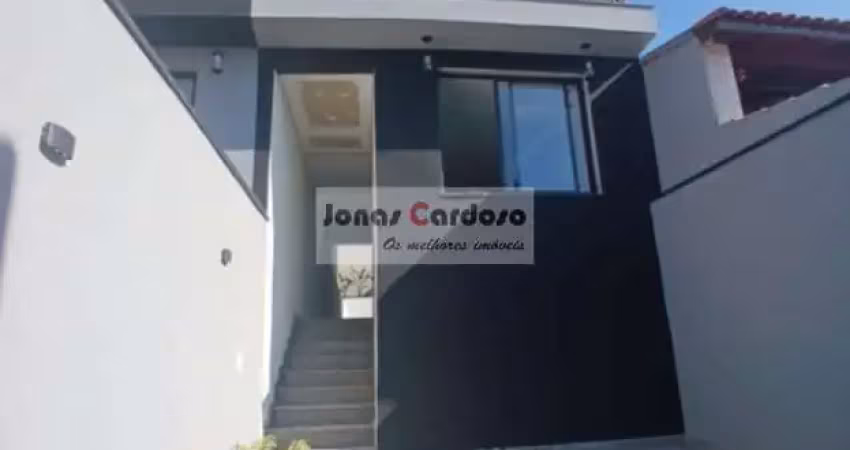 Casa à venda em Mogi das Cruzes-SP, Jardim Universo: 3 quartos, 1 suíte, 1 sala, 2 banheiros. Por 880 Mil.