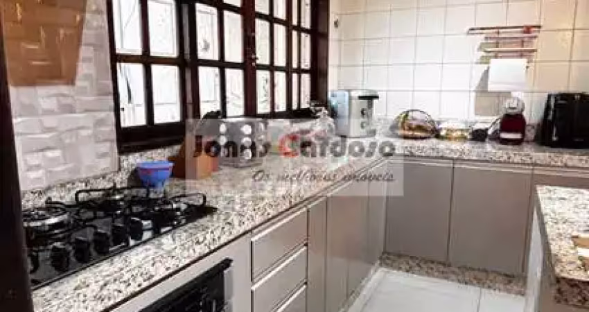 Imóvel à venda porteira fechada em mogi das cruzes-sp: casa com 3 quartos, 1 suíte, 1 sala, 2 banheiros, 3 vagas de garagem. por $ 1.235.000,00