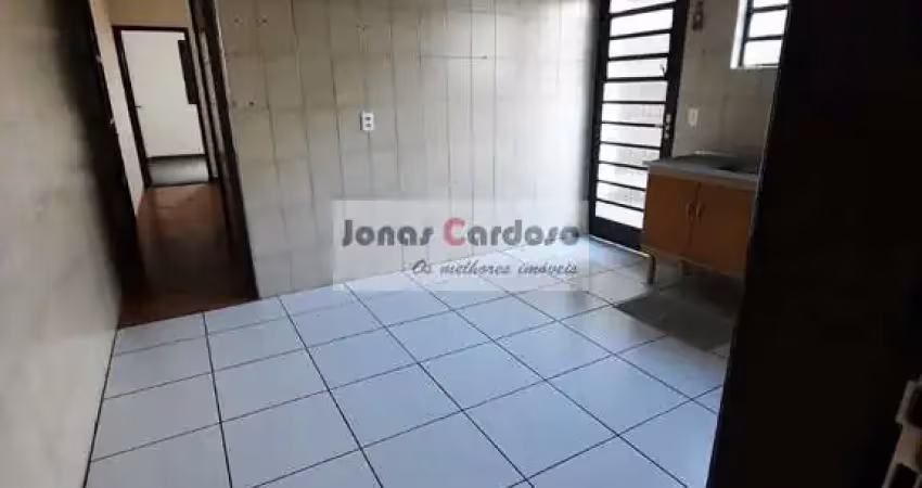 Imperdível oportunidade: casa à venda na vila nova cintra, mogi das cruzes-sp, com 2 quartos, 1 sala, 2 banheiros e 3 vagas de garagem. por $ 320 mil.
