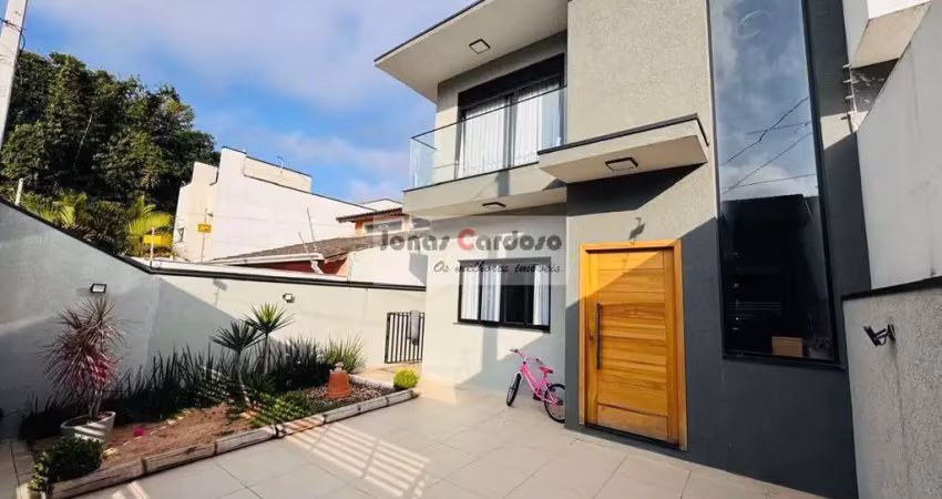 Casa à venda em mogi das cruzes-sp no jardins do paraíso: 3 quartos, 1 suíte, 1 sala, 3 banheiros, 2 vagas de garagem, 123 m². por $ 890 mil.