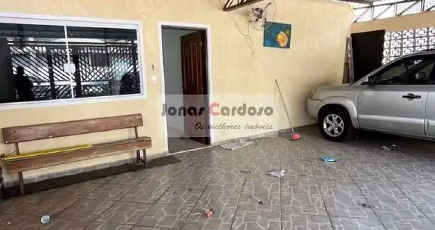 Casa térrea no bairro jardim aracy com 2 quartos, garagem coberta para 3 carros e 2 edículas. mogi das cruzes por apenas r$: 440 mil