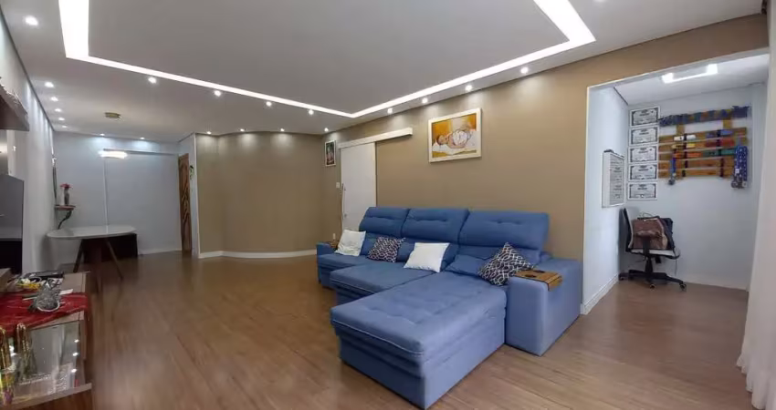 2 dormitórios, dependência, suíte, garagem demarcada, Marapé, Santos/SP
