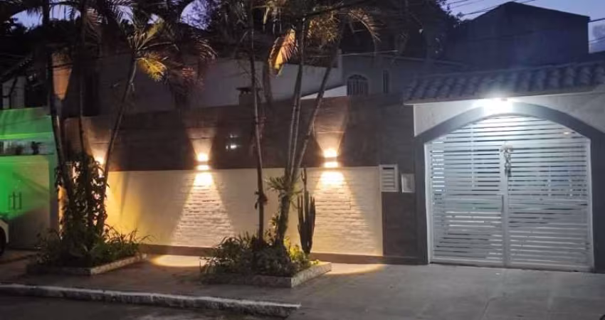 Casa em condomínio fechado com 3 quartos à venda na Rua Advogado Marino Ramos, Taquara, Rio de Janeiro