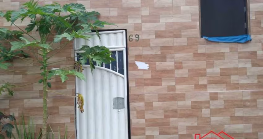 Casa para venda, localizada no Bairro Muchila em Feira de Santana