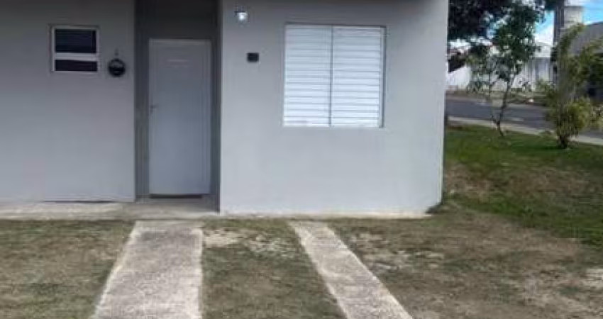 Casa em Condomínio à Venda em Feira de Santana-BA, Bairro Registro: 2 Quartos, Sala, Banheiro, 2 Vagas de Garagem, 160 m²!