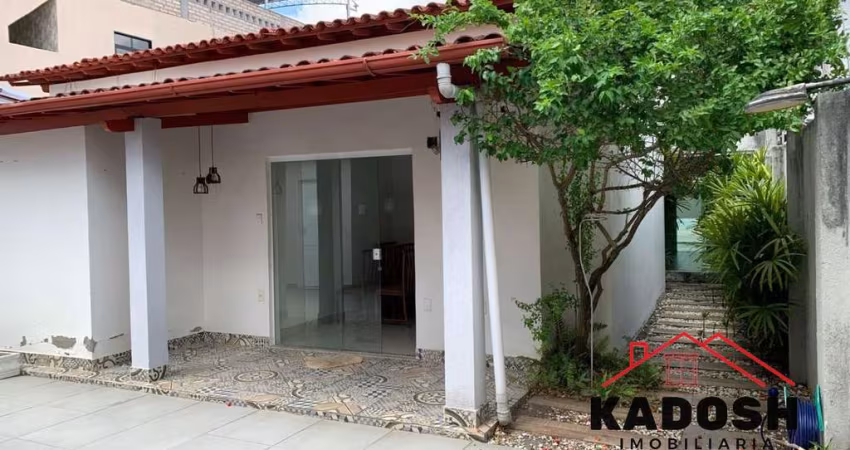 Imperdível Casa à Venda em Feira de Santana-BA, Bairro Brasília: 3 Quartos, 2 Suítes, 1 Sala, 3 Banheiros, 2 Vagas e 260m²!