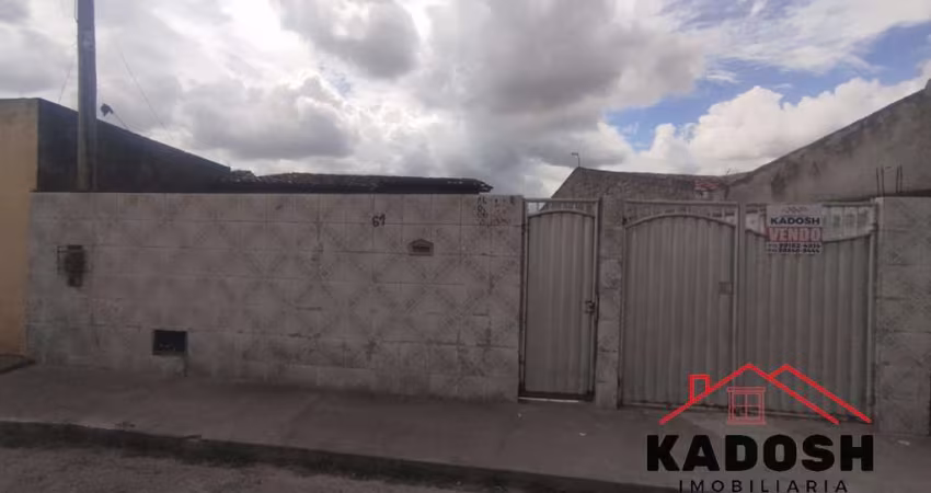 Imperdível: Casa à Venda em Feira de Santana-BA, no Bairro Tomba, com 2 Quartos e 3 Vagas de Garagem!