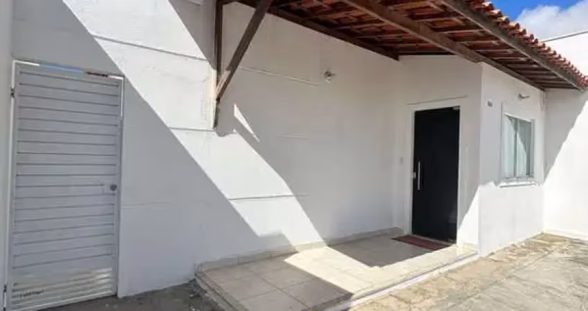 Venda de casa no condomínio villa jardim localizada no bairro sim em feira de santana!