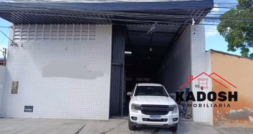 Galpão Comercial de Alto Padrão para Locação em Feira de Santana-BA, na Lagoa Salgada: 1 Sala, 1 Banheiro, 430m² de Área.