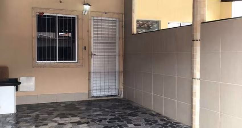 Casa para locação em Feira de Santana-BA, Pedra do Descanso: 2 quartos, 1 suíte, 1 sala, 2 banheiros, 1 vaga de garagem.