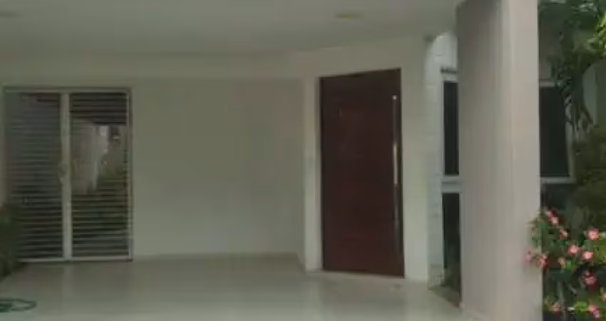 Casa mobiliada para locação no condominio vivendas solares localizado no bairro brasilia em feira de santana