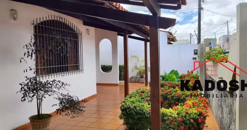 Casa para venda  espaço e conforto localizada no  conjunto milton gomes na queimadinha em feira de santana