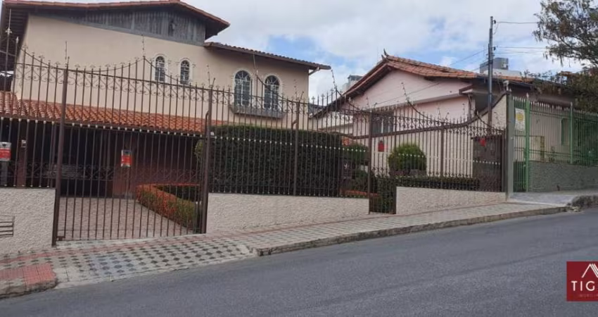 Casa em condomínio fechado com 4 quartos à venda na Rua Capitão Leonídio Soares, 352, Planalto, Belo Horizonte
