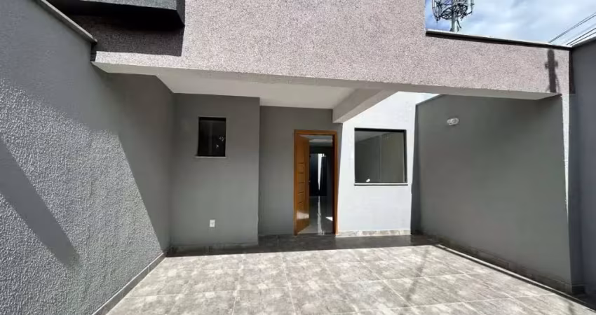 Casa com 3 quartos à venda na Rua José do Patrocínio, 263, Santa Mônica, Belo Horizonte